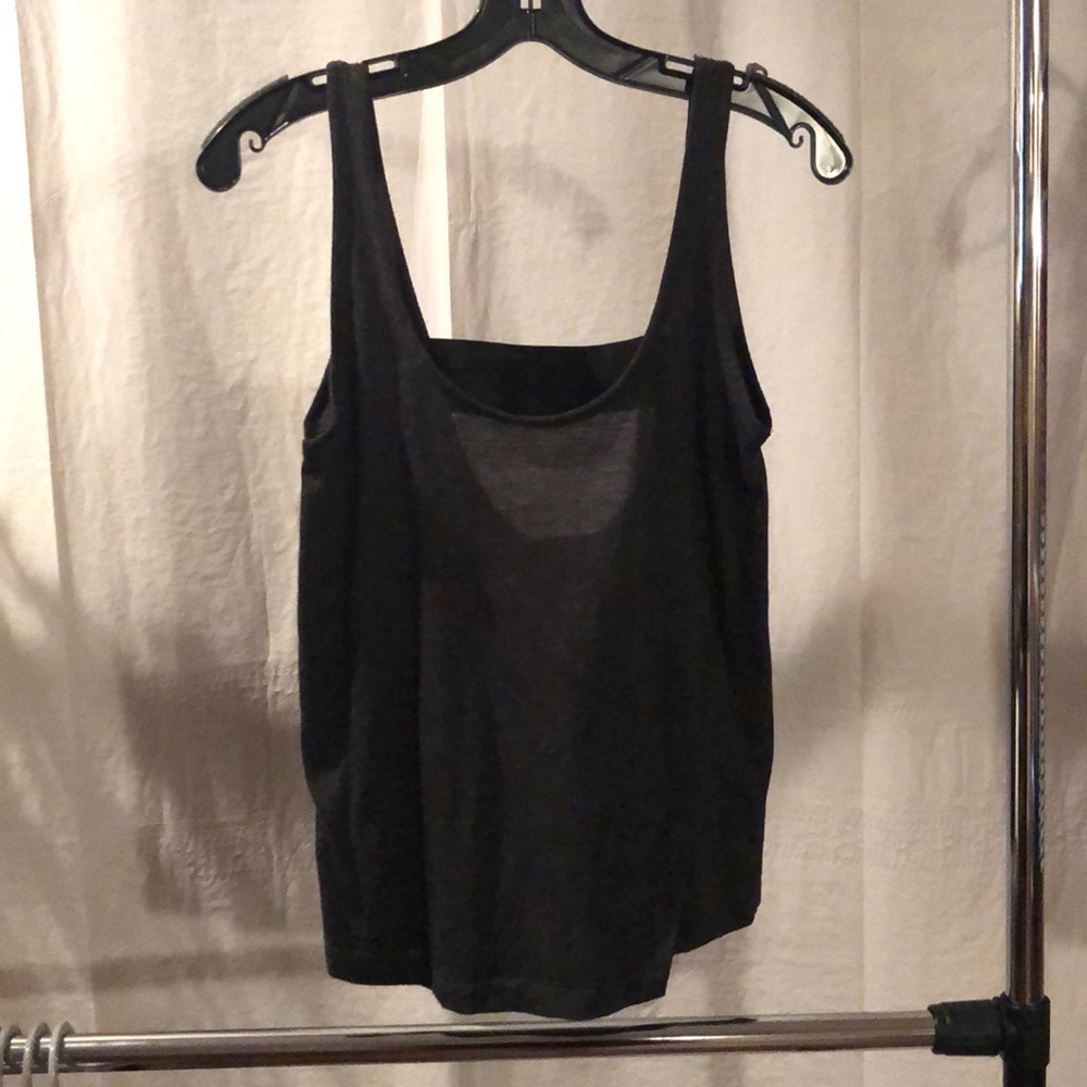 Wet seal tank top